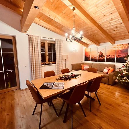 Ferienhaus Zillertal Panorama Blick Balkon Sauna Zellberg ภายนอก รูปภาพ