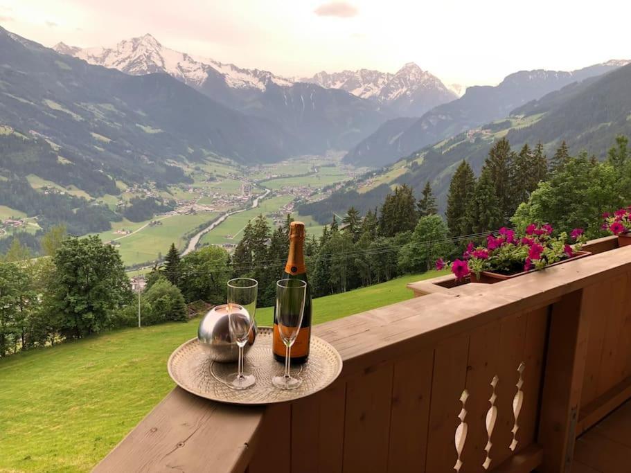 Ferienhaus Zillertal Panorama Blick Balkon Sauna Zellberg ภายนอก รูปภาพ