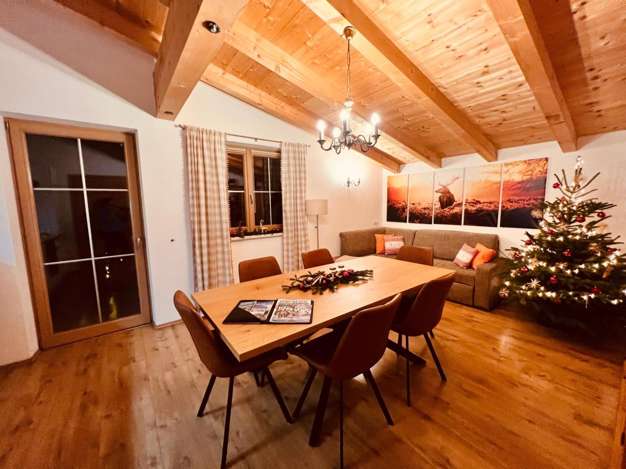 Ferienhaus Zillertal Panorama Blick Balkon Sauna Zellberg ภายนอก รูปภาพ